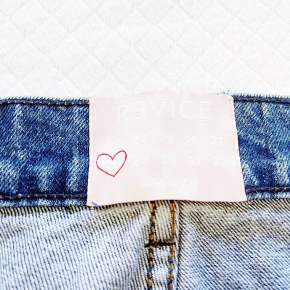 Revice Mom Jeans Distressed Vintage Wash Denim Button Fly SZ28 - Picture 6 of 9